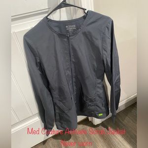 MED COUTOURE Activate Scrub Jacket Grey Womens Small